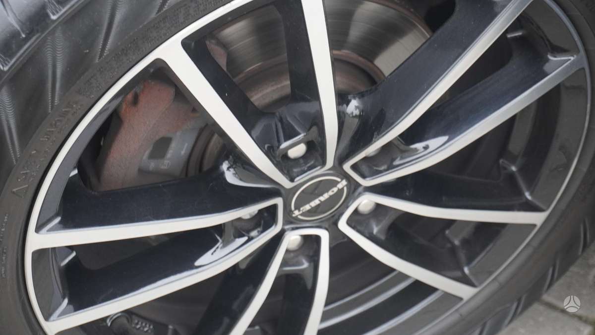 Toyota Avensis 2014 — photo 18