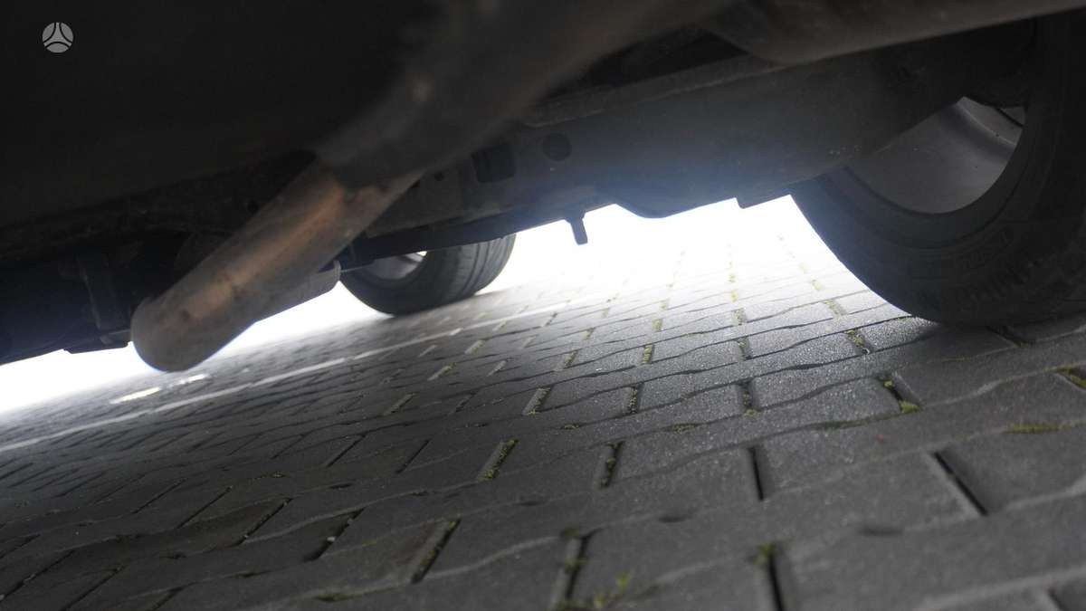 Toyota Avensis 2014 — photo 23
