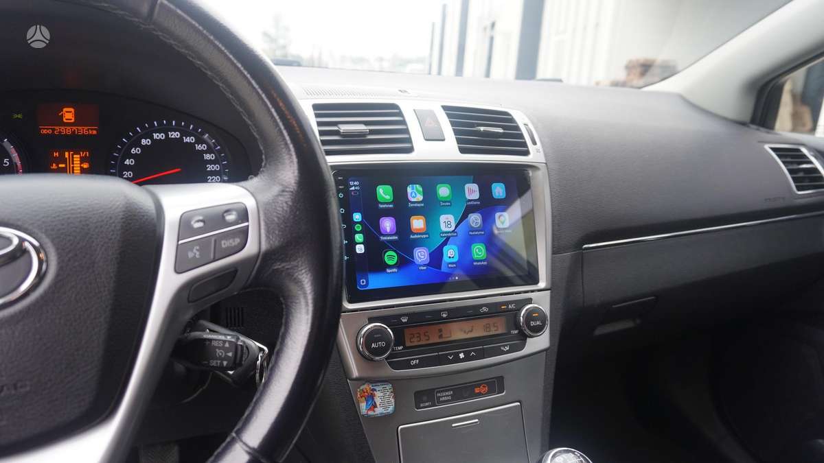 Toyota Avensis 2014 — photo 29