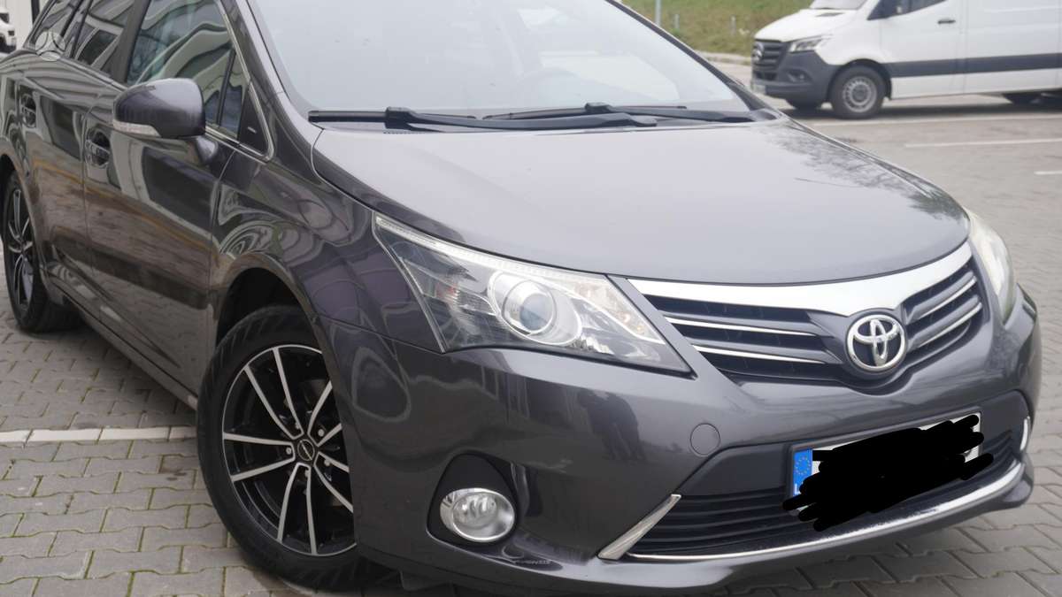 Toyota Avensis 2014 — photo 6