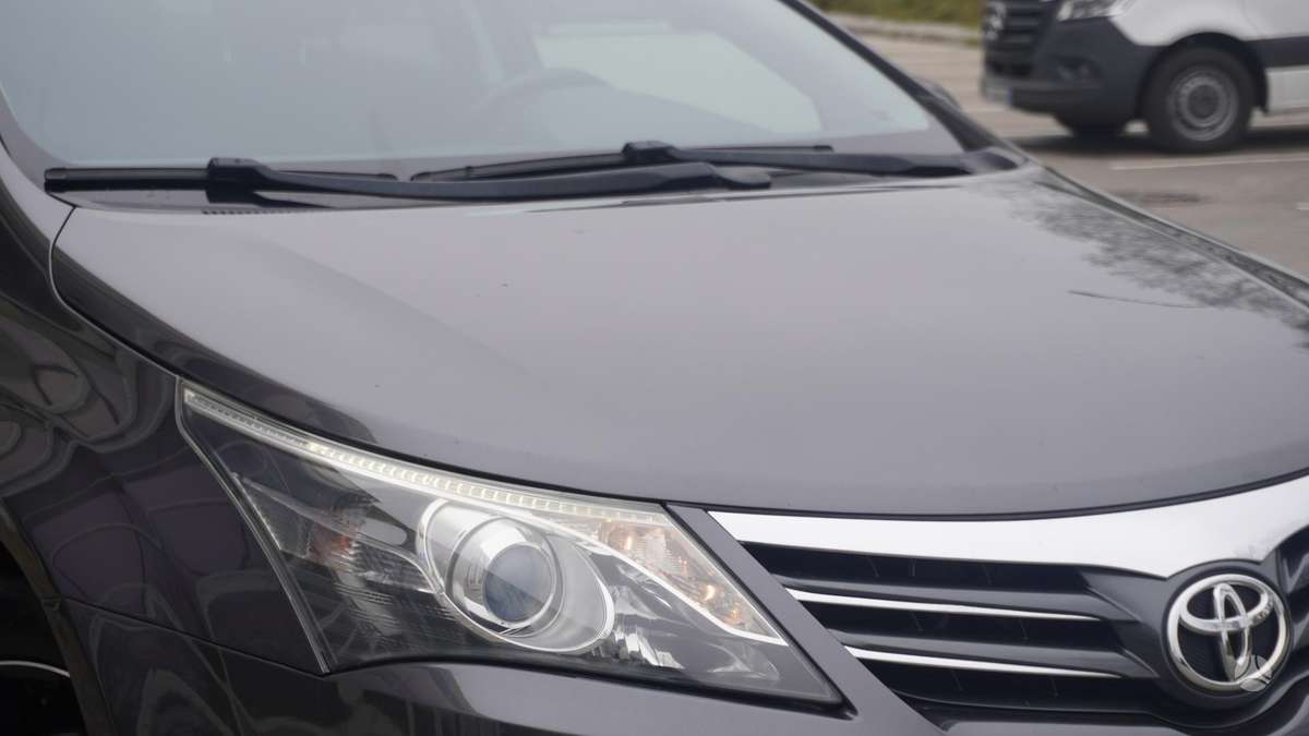 Toyota Avensis 2014 — photo 7