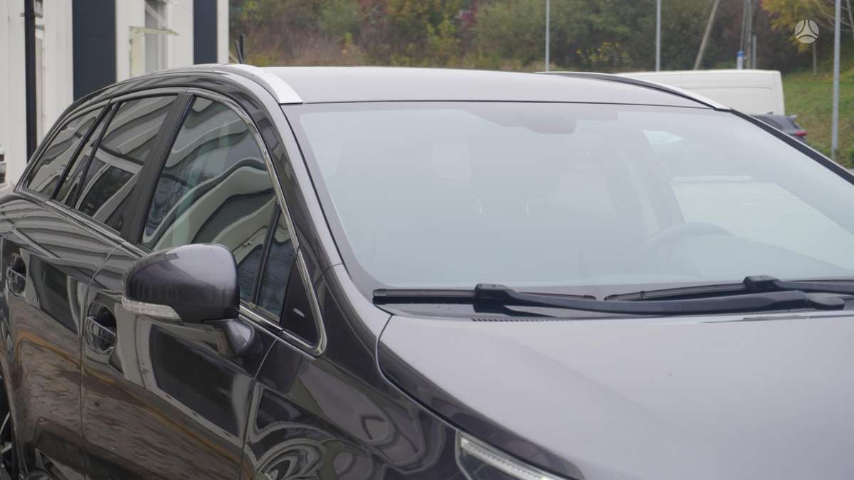 Toyota Avensis 2014 — photo 8