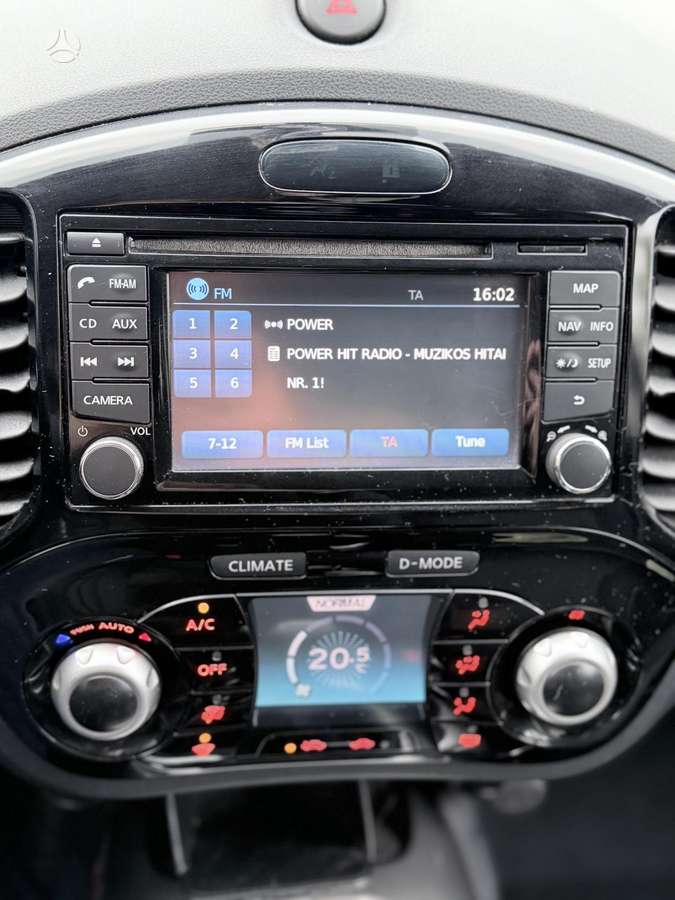 Nissan Juke 2014 — photo 12