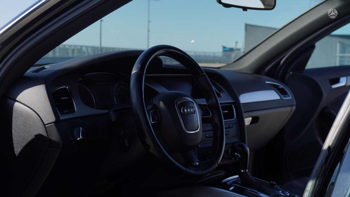 Audi A4 2008 — photo 15
