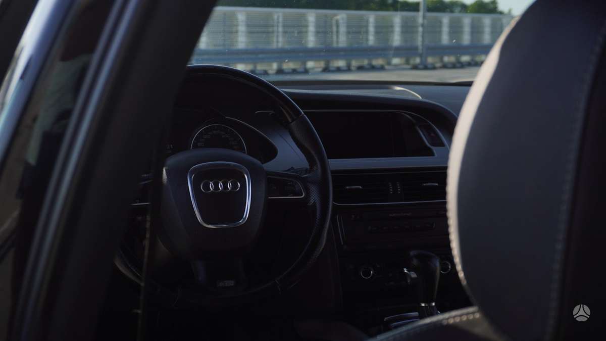 Audi A4 2008 — photo 16