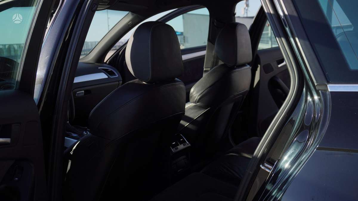 Audi A4 2008 — photo 18