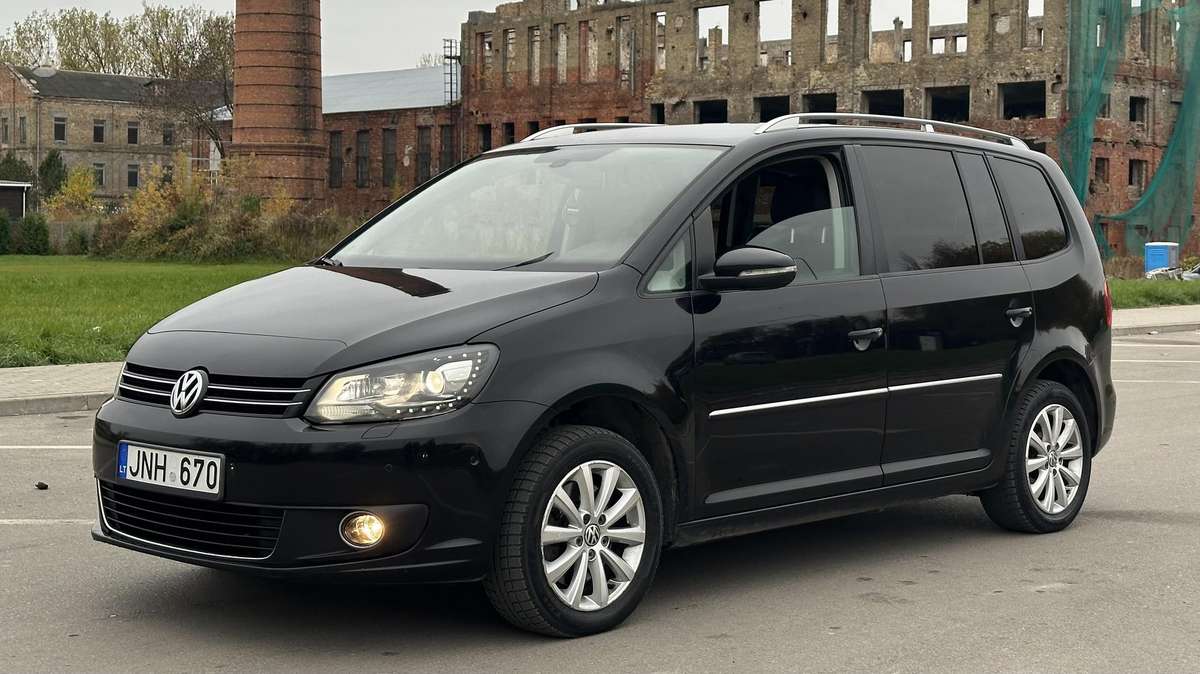 Volkswagen Touran 2012 — photo 5