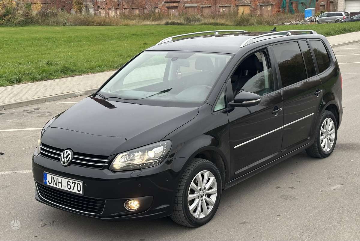 Volkswagen Touran 2012 — photo 7