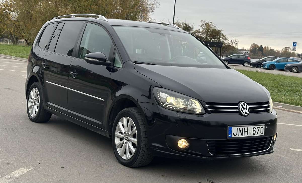 Volkswagen Touran 2012 — photo 8
