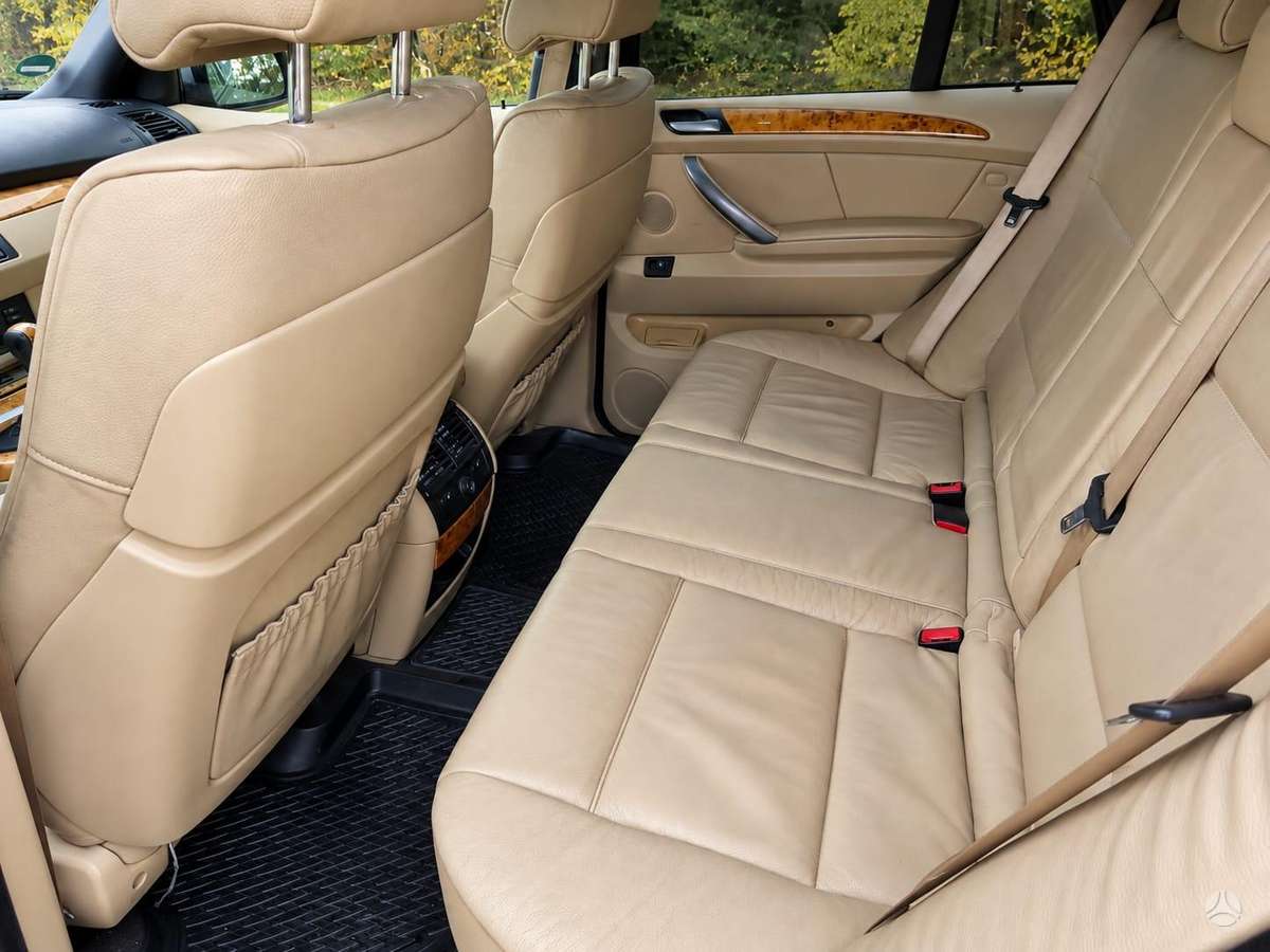 BMW X5 2005 — photo 17