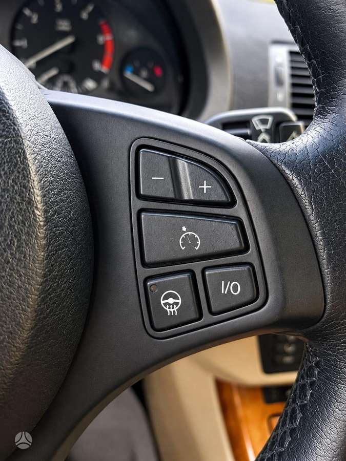 BMW X5 2005 — photo 20