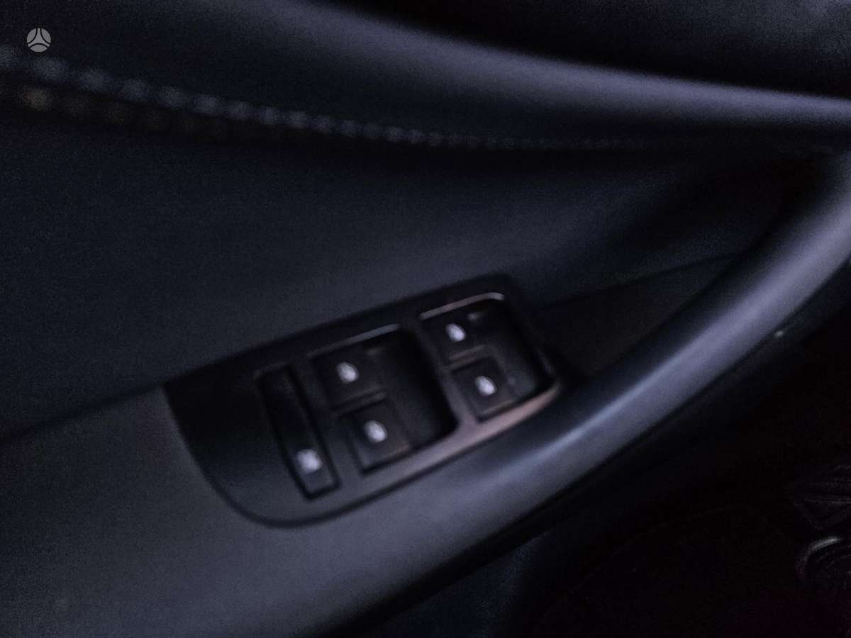 Opel Zafira 2012 — фото 24
