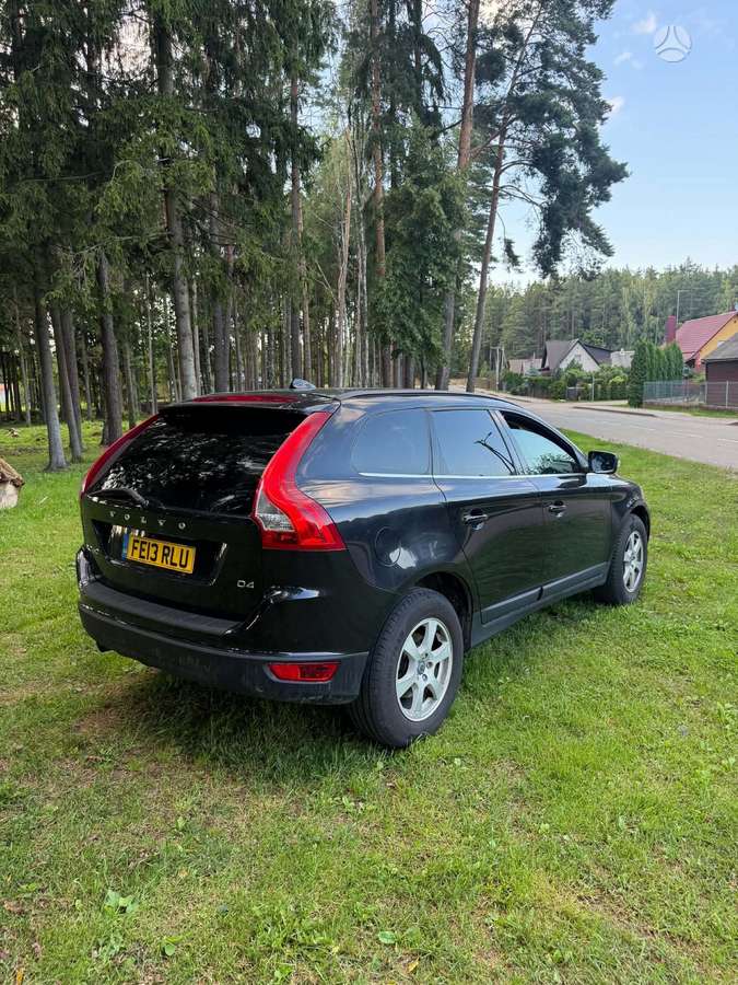 Volvo XC60 2013 — салон