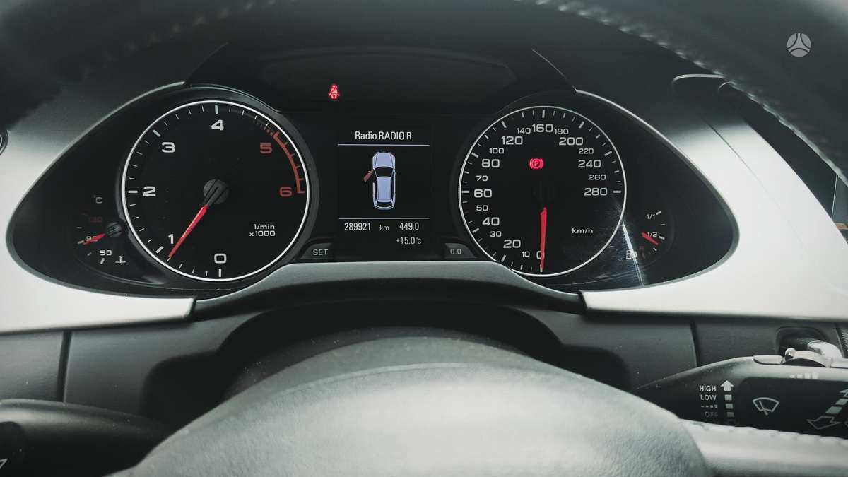 Audi A4 2009 — photo 13