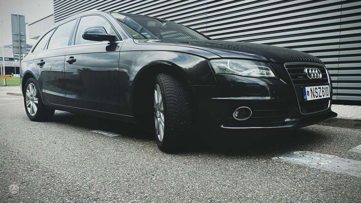 Audi A4 2009 — photo 6