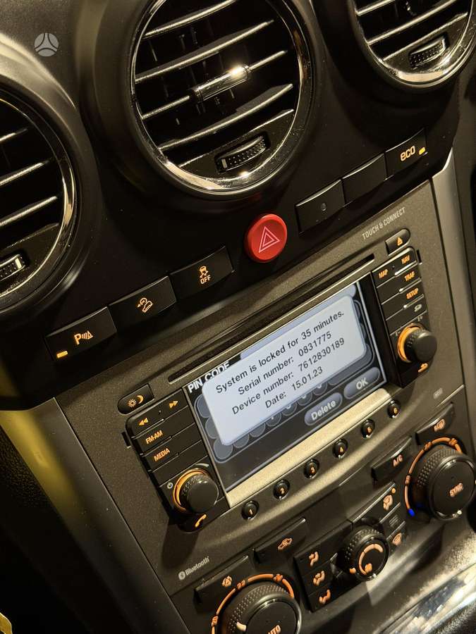 Opel Antara 2015 — photo 32