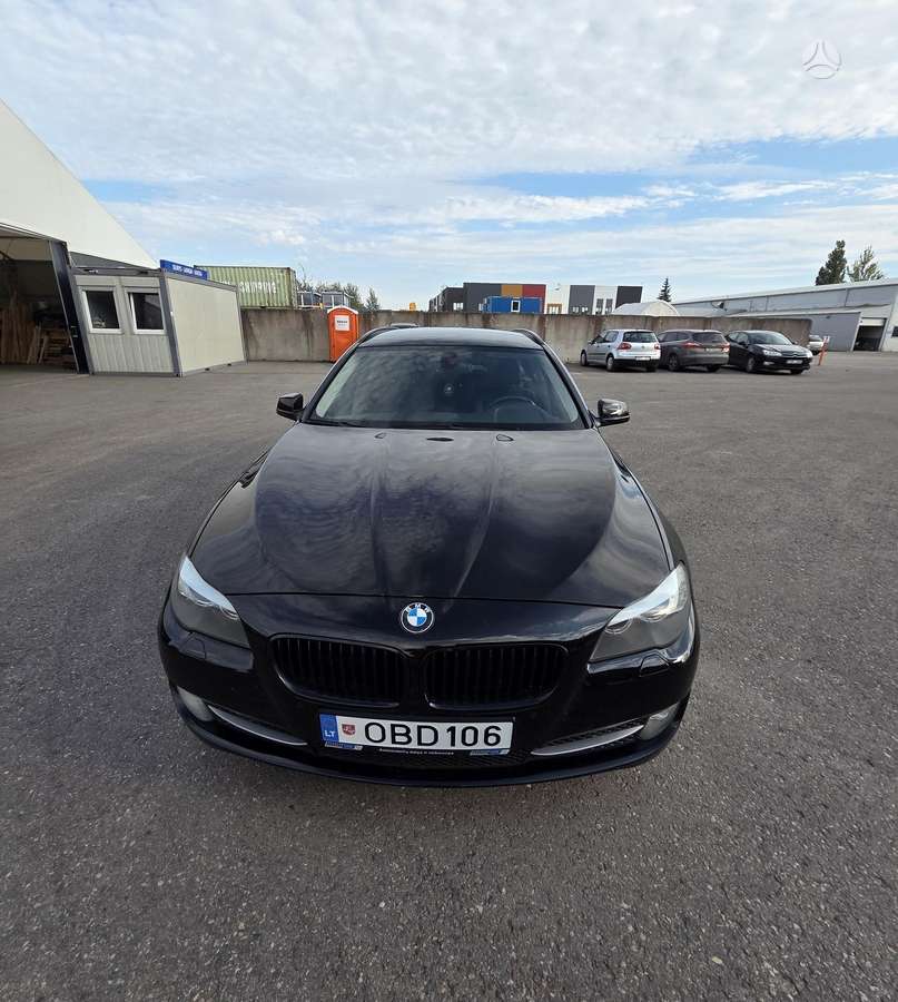 BMW 525 2011 — photo 7