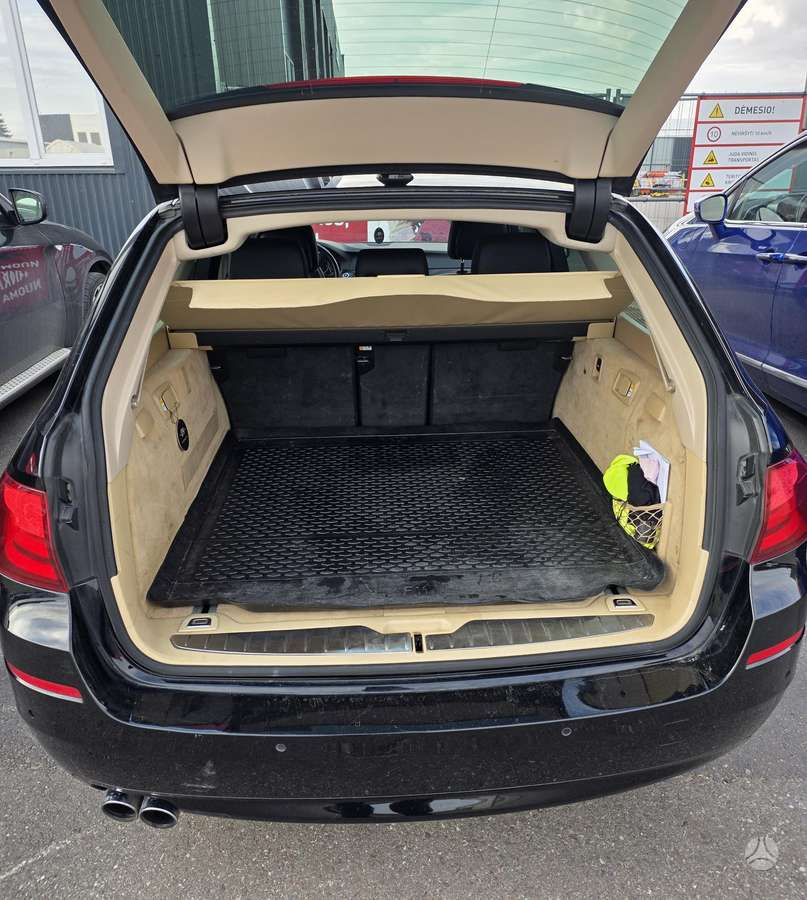 BMW 525 2011 — photo 8