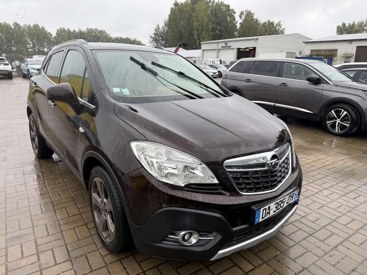 Opel Mokka 2013 — вигляд ззаду