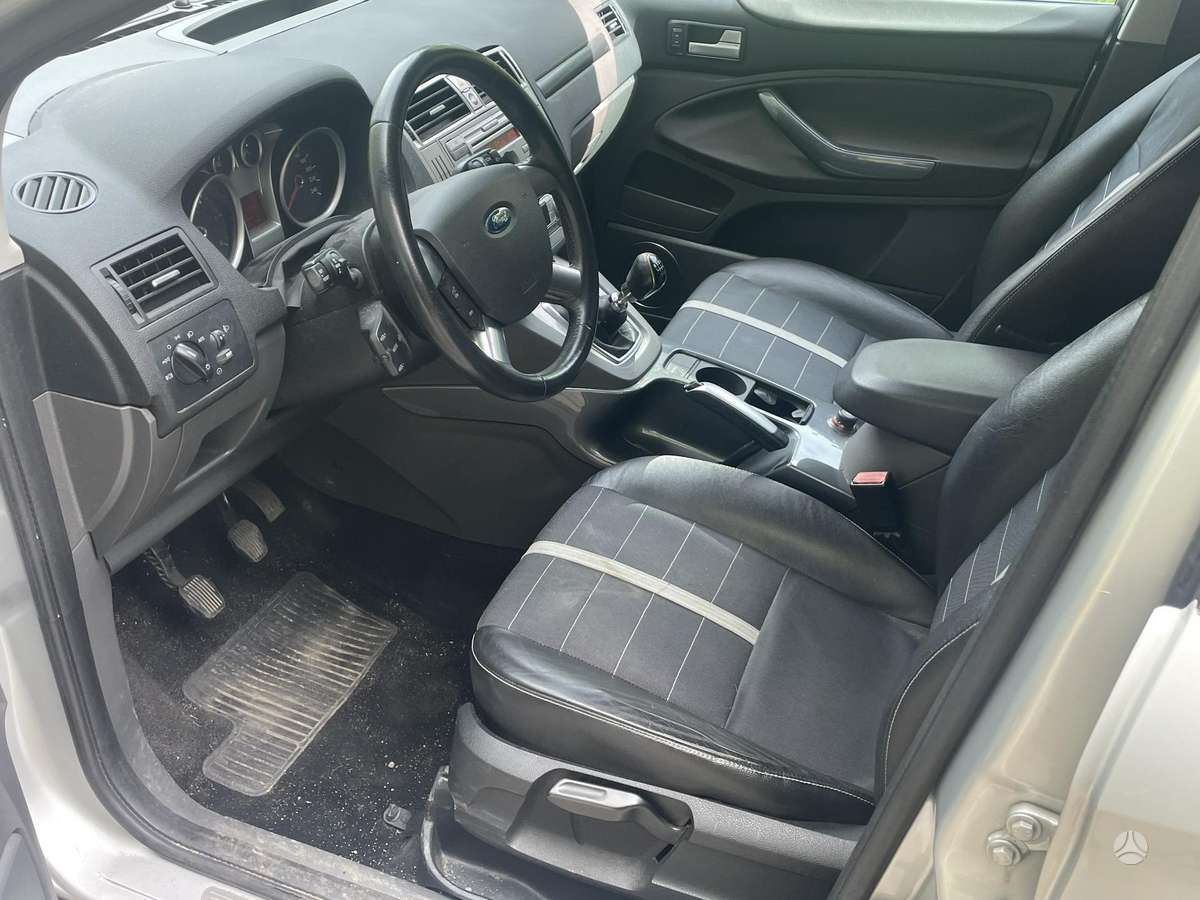 Ford Kuga 2009 — photo 13