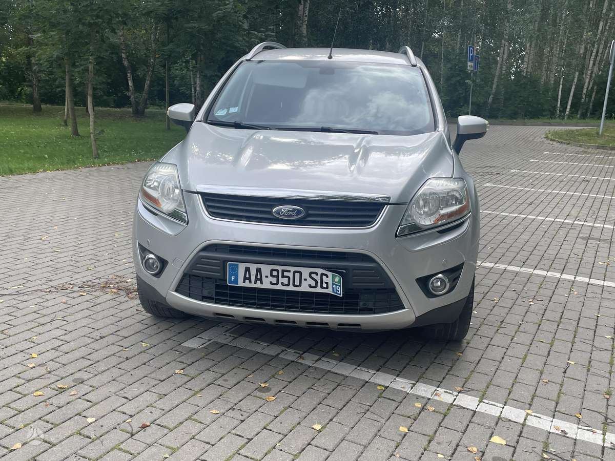 Ford Kuga 2009 — rear view