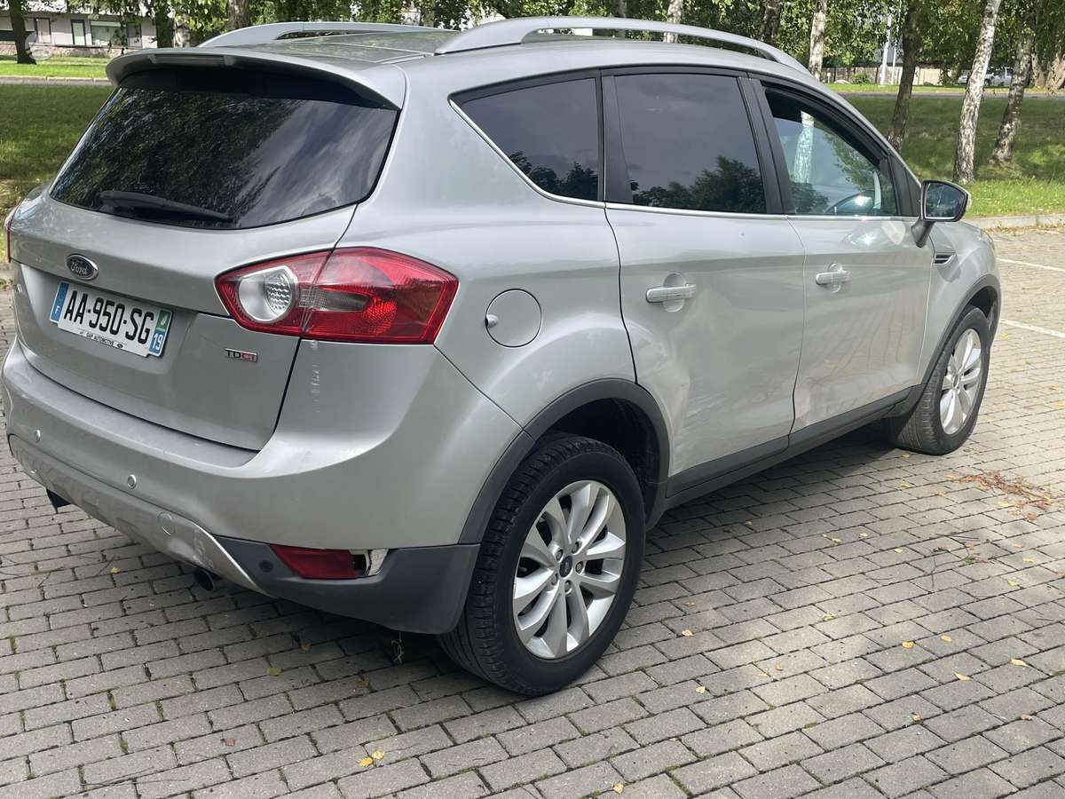 Ford Kuga 2009 — photo 8