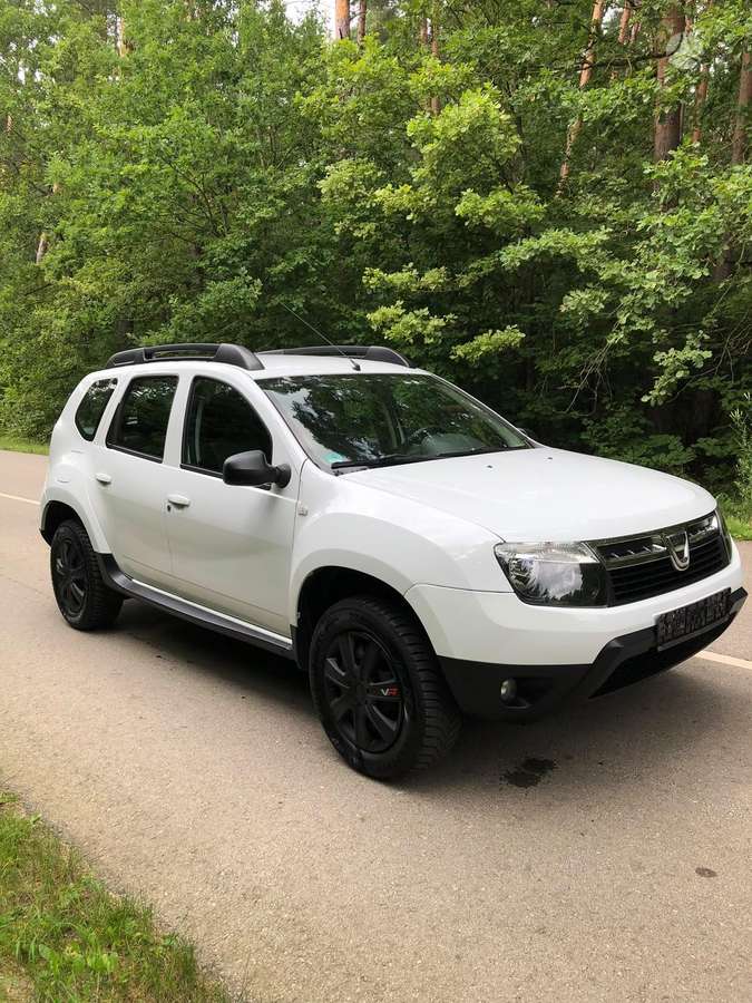 Dacia Duster 2013 — interior