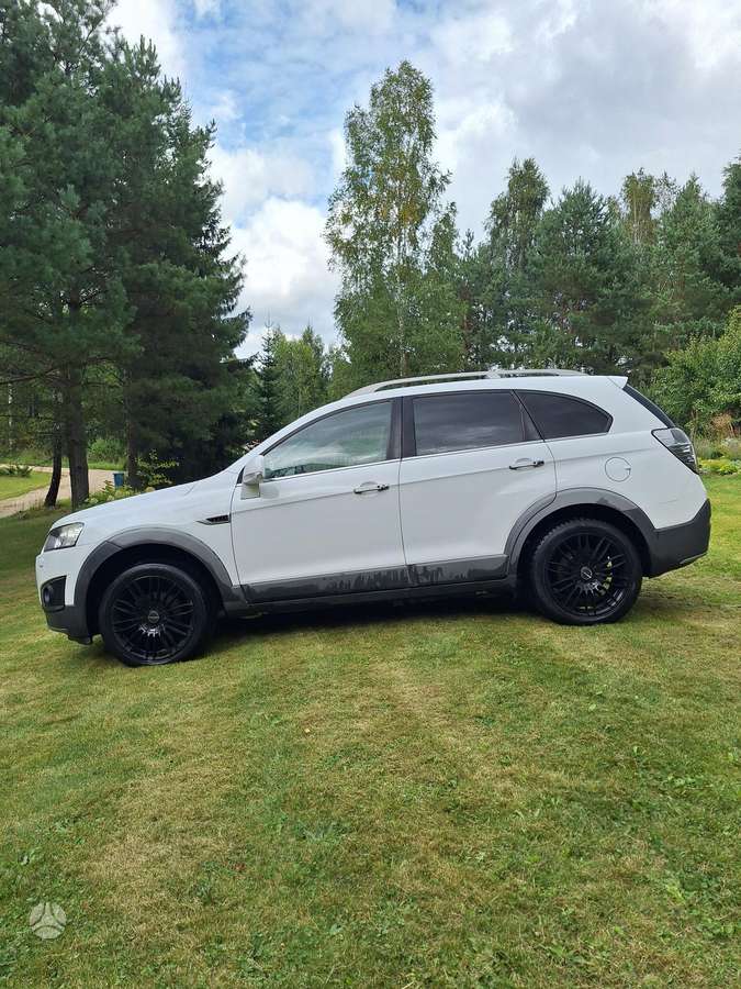 Chevrolet Captiva 2013 — салон