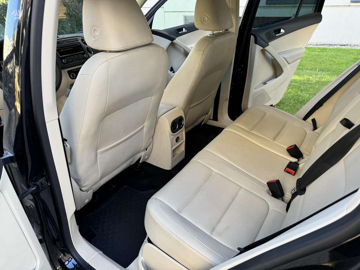 Volkswagen Tiguan 2012 — photo 12