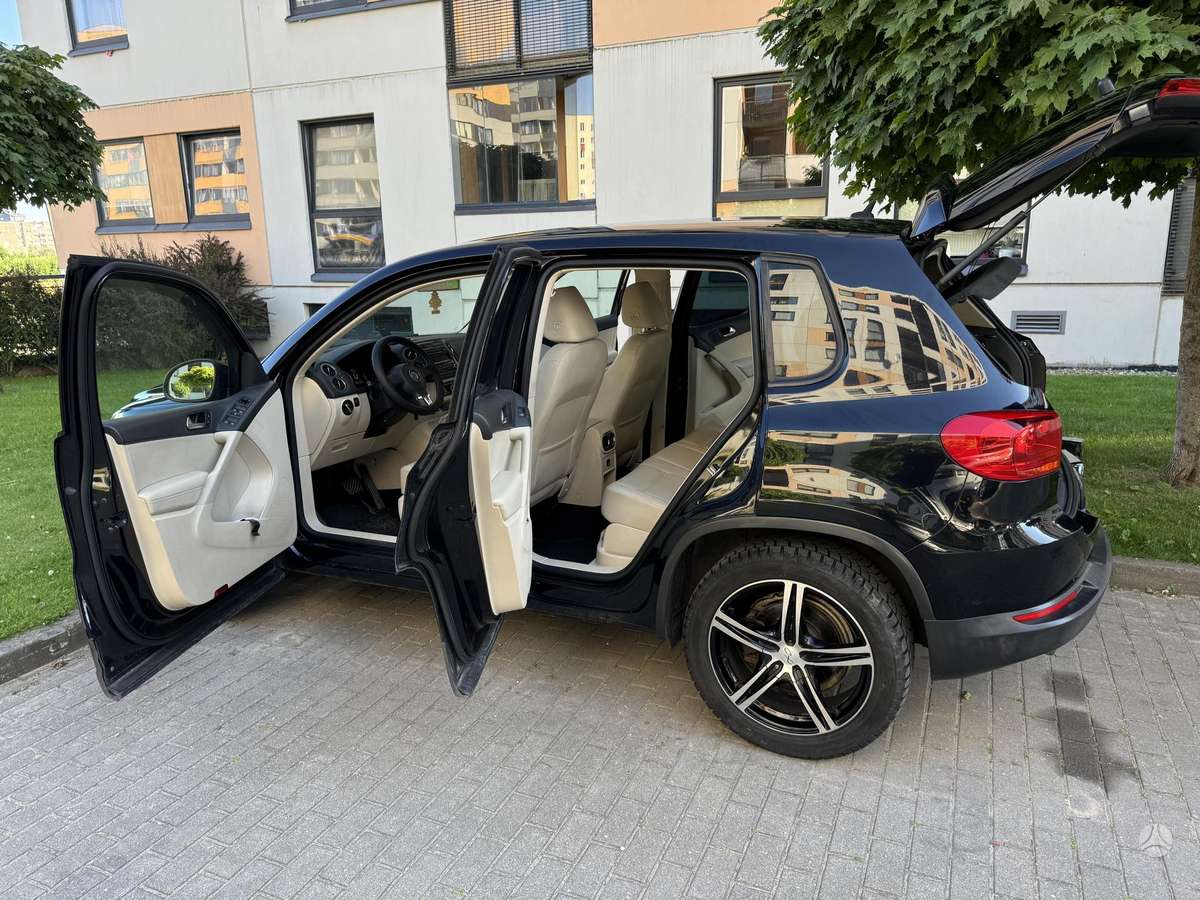Volkswagen Tiguan 2012 — photo 13
