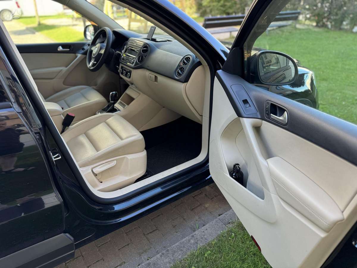 Volkswagen Tiguan 2012 — photo 15