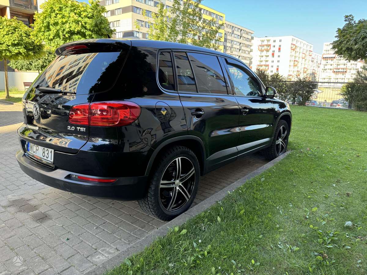 Volkswagen Tiguan 2012 — engine 1999 cm³, 200 HP (147kW)