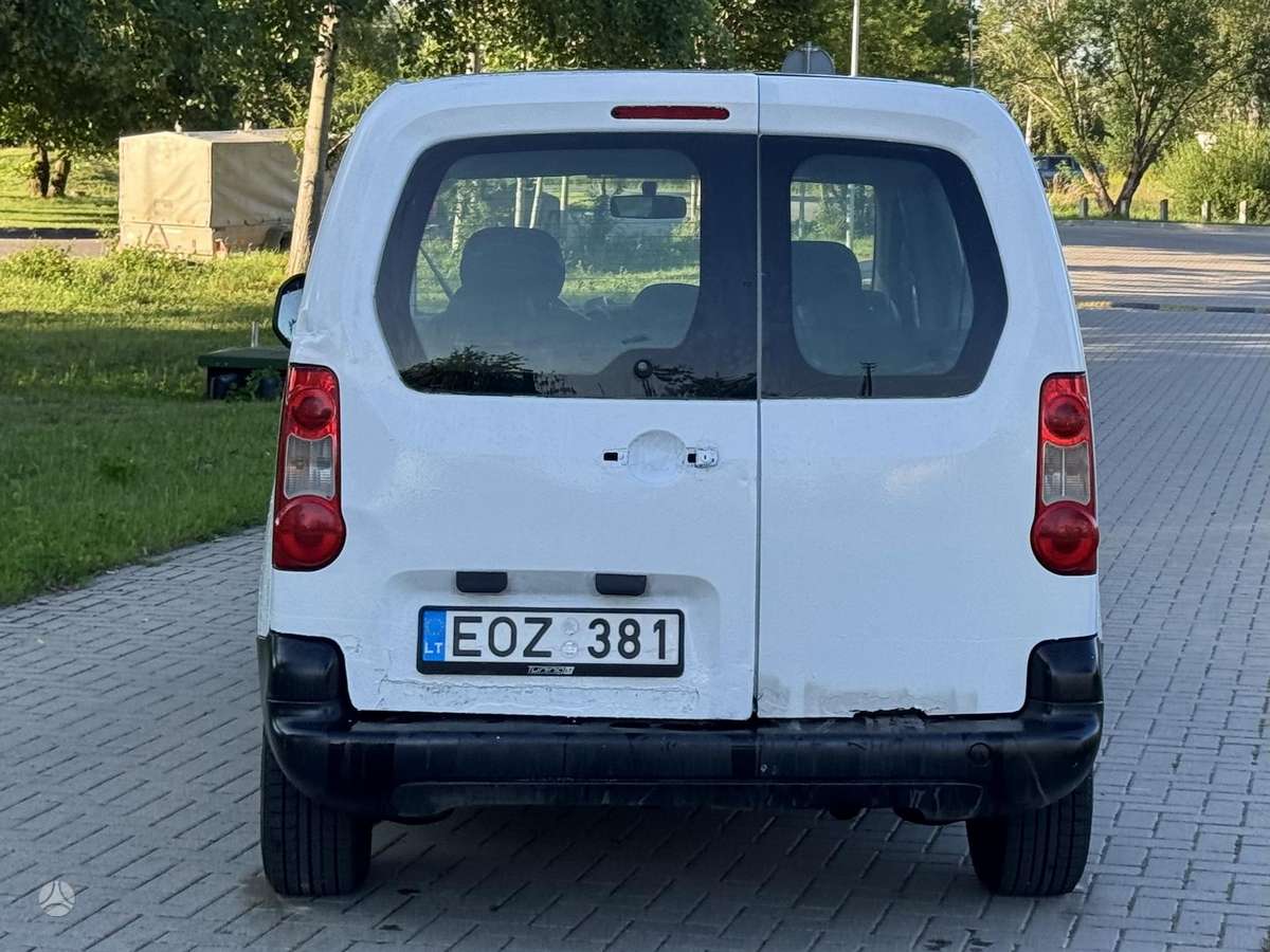 Citroen Berlingo 2011 — photo 9