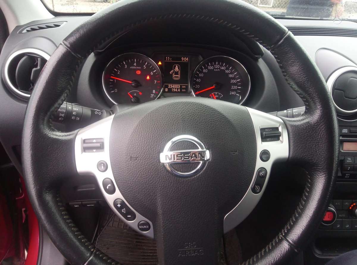 Nissan Qashqai 2010 — photo 11