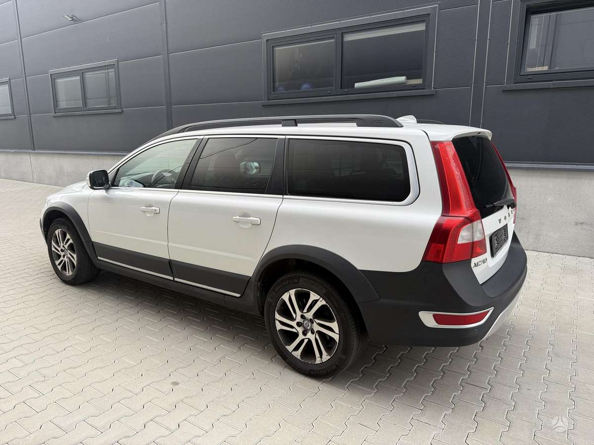 Volvo XC70 2012 — двигун 1984 cm³, 163 HP (120kW)