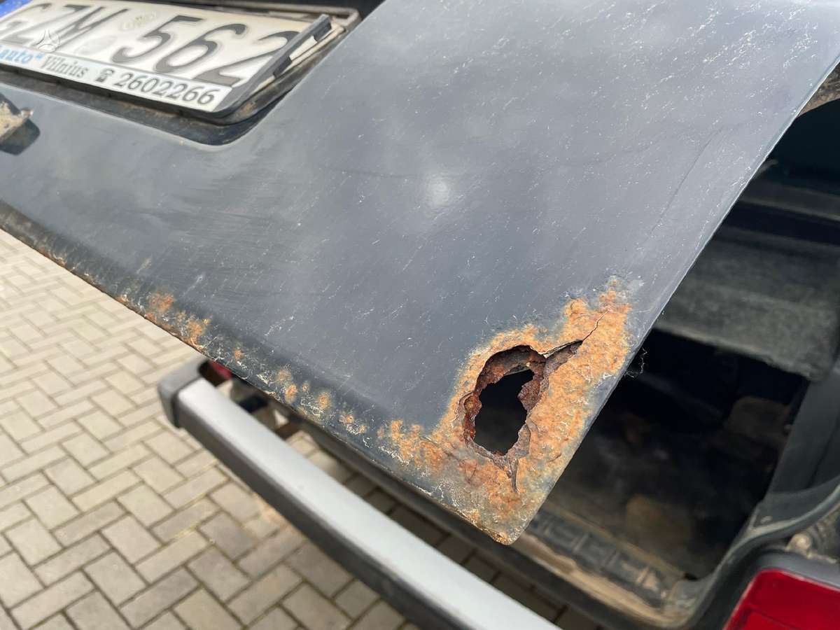 Lada Niva 2013 — photo 10