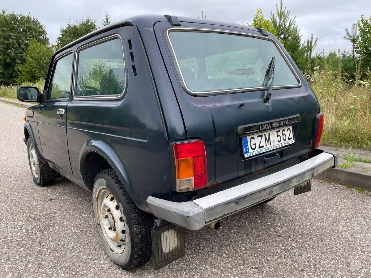 Lada Niva 2013 — rear view