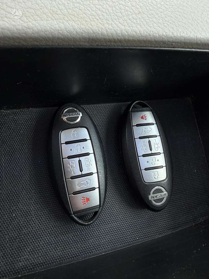 Nissan Quest 2012 — photo 6