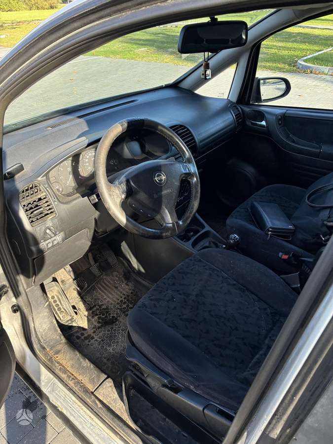 Opel Zafira 2004 — photo 11