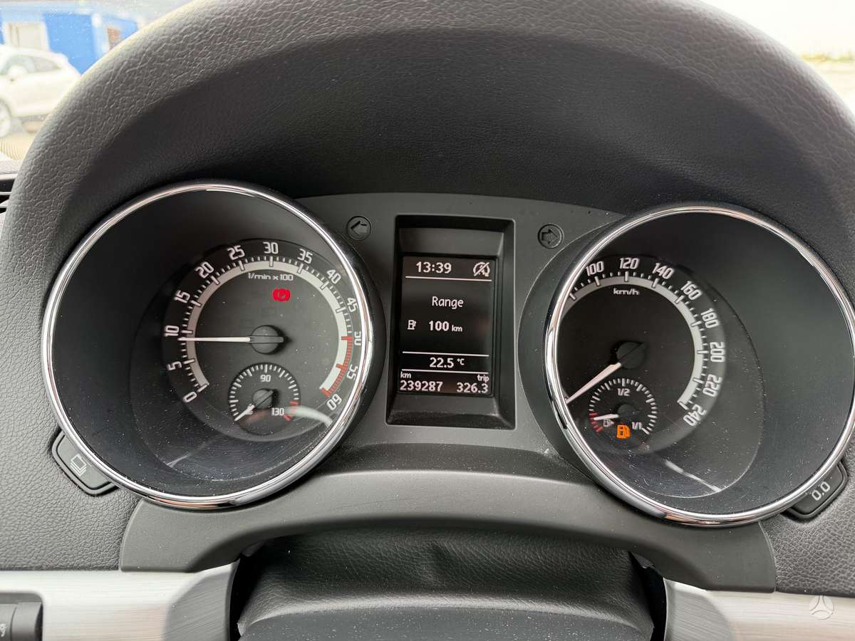 Skoda Yeti 2015 — photo 10