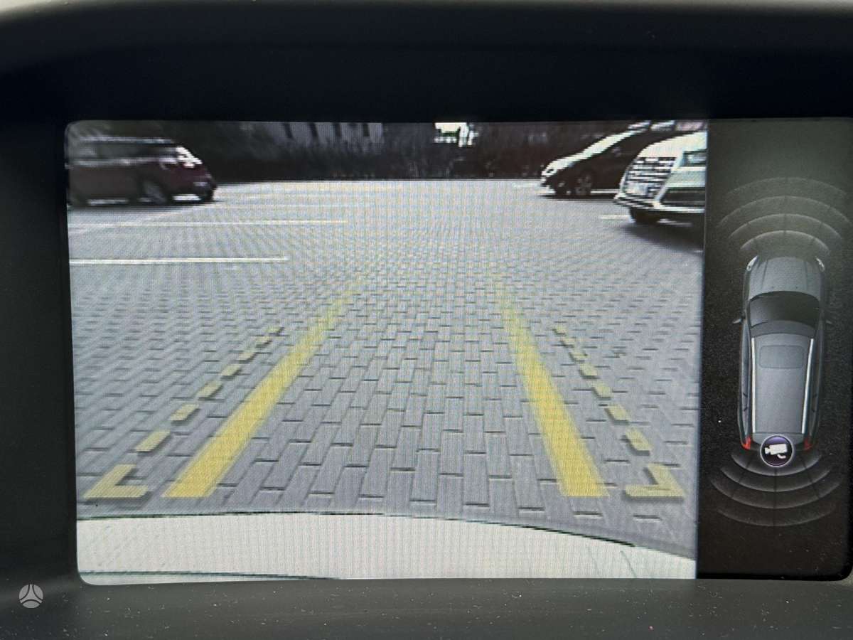 Volvo V60 2011 — photo 40
