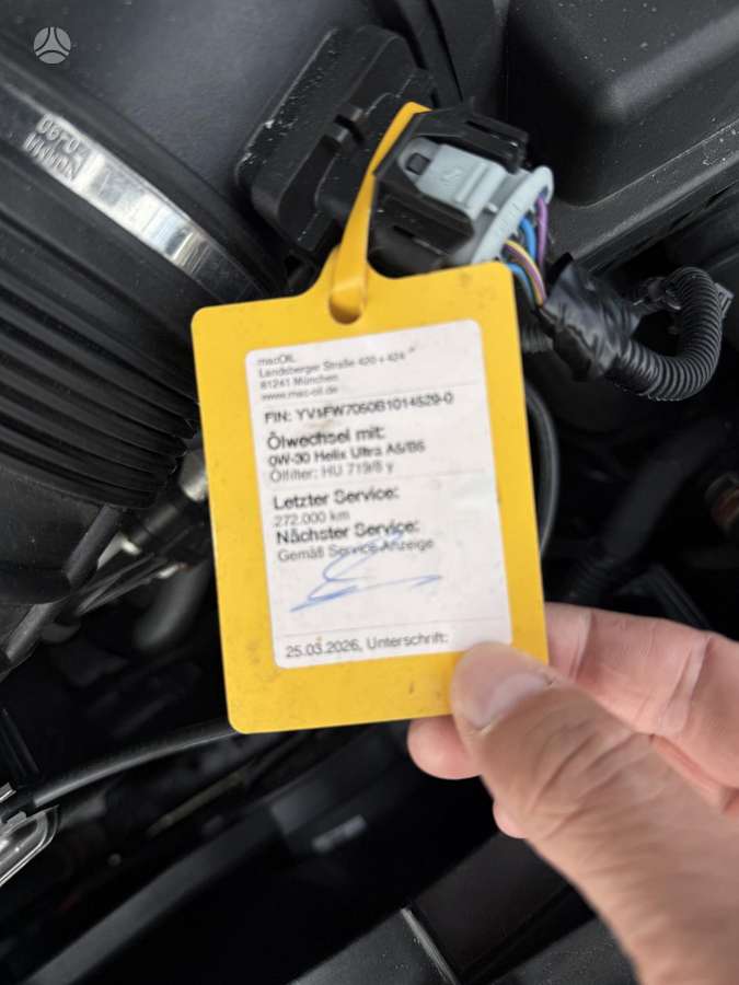 Volvo V60 2011 — photo 49