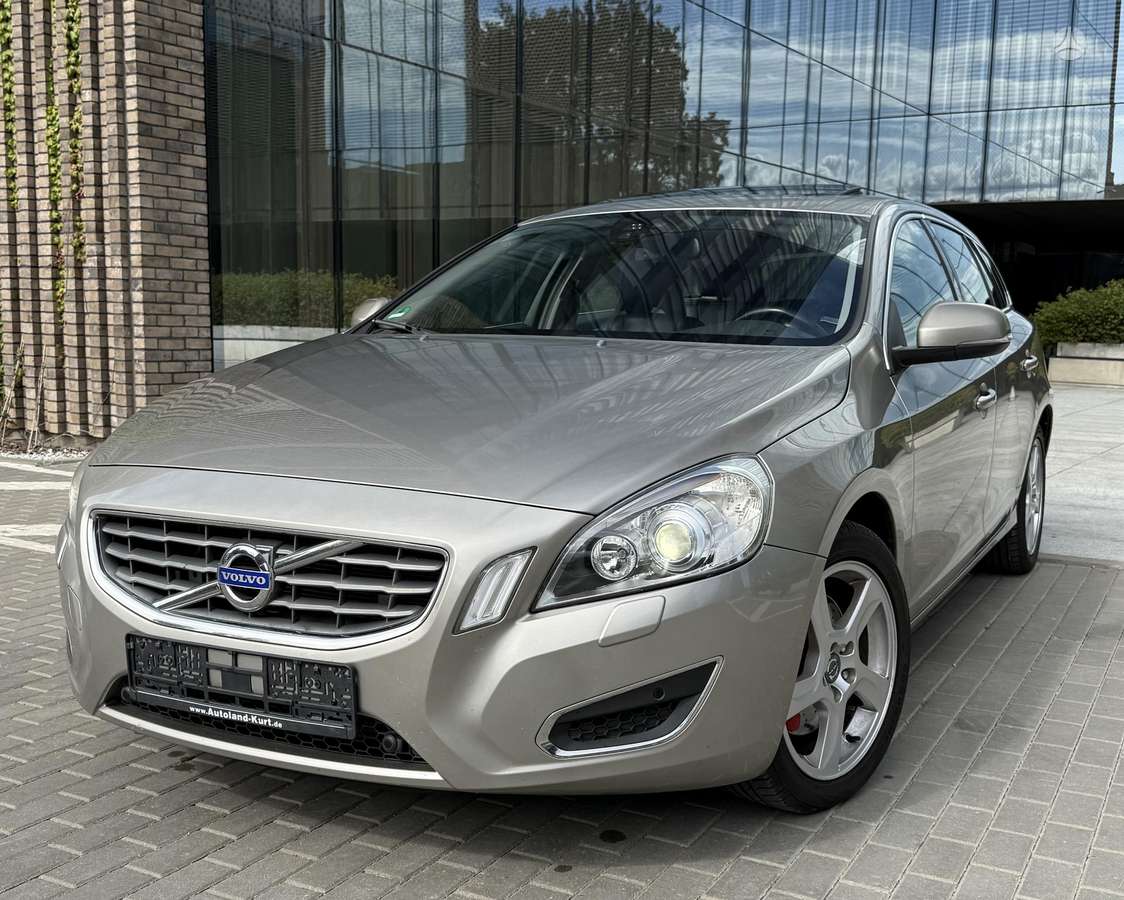 Volvo V60 2011 — photo 5