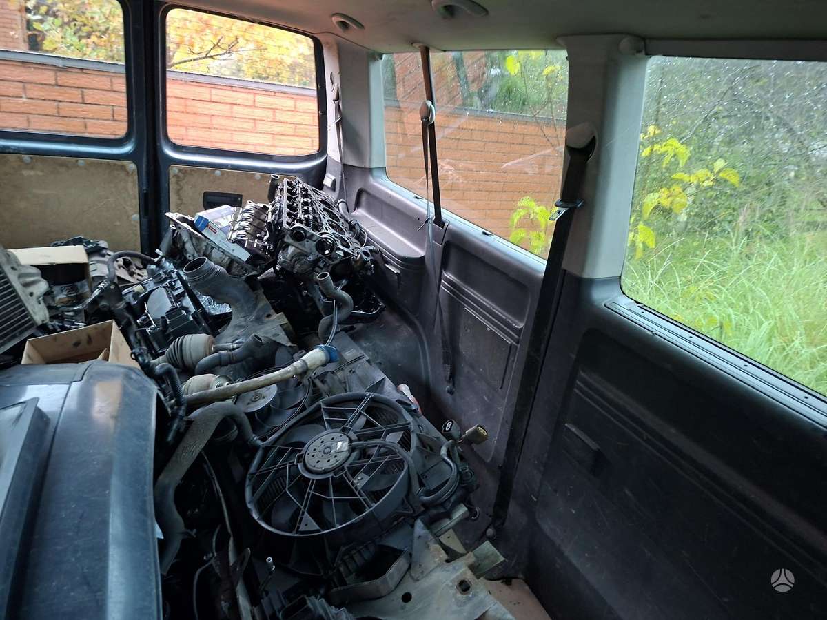 Volkswagen Transporter 2006 — photo 19