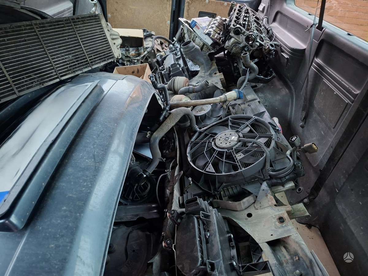Volkswagen Transporter 2006 — photo 21
