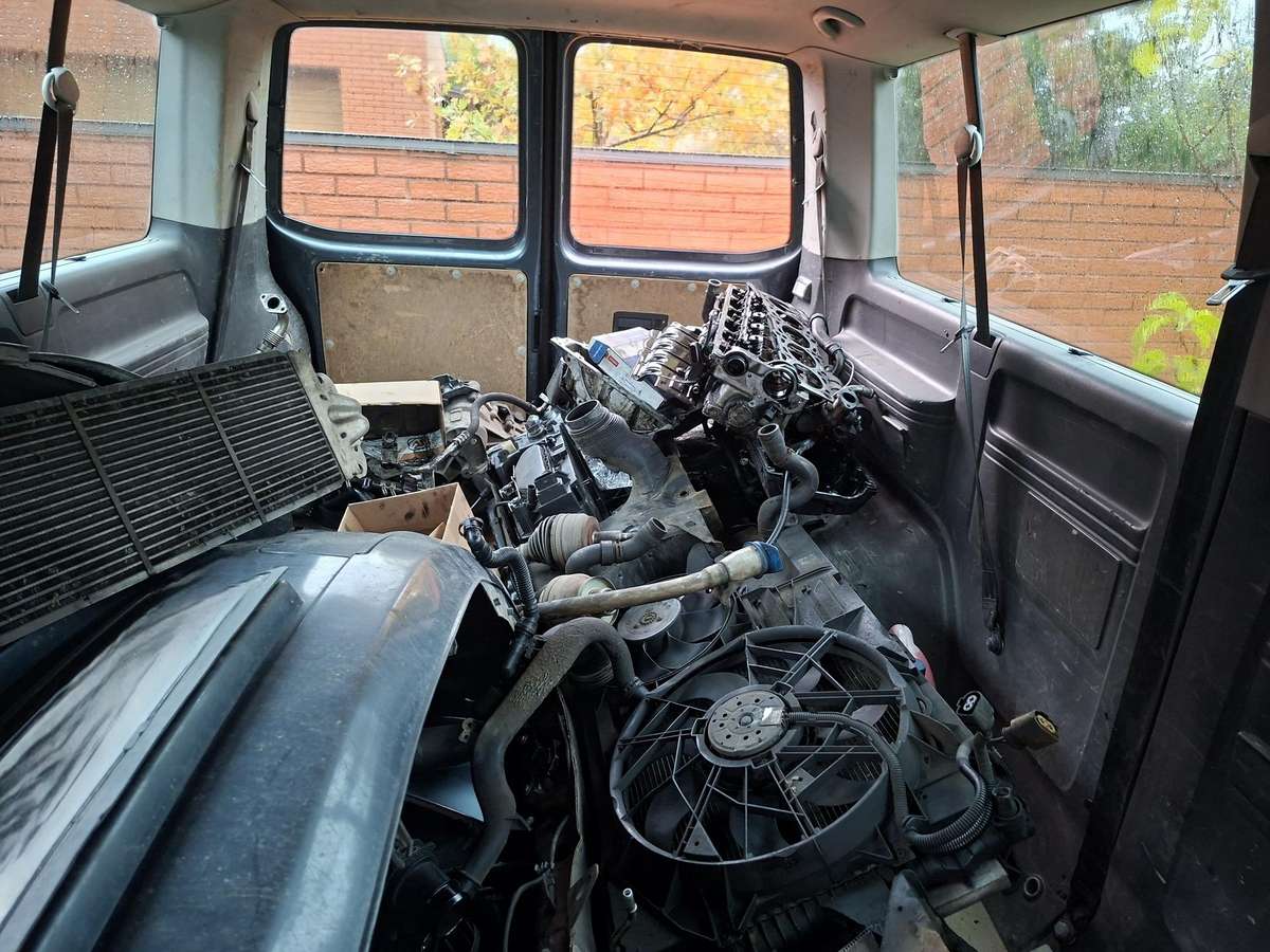 Volkswagen Transporter 2006 — photo 22
