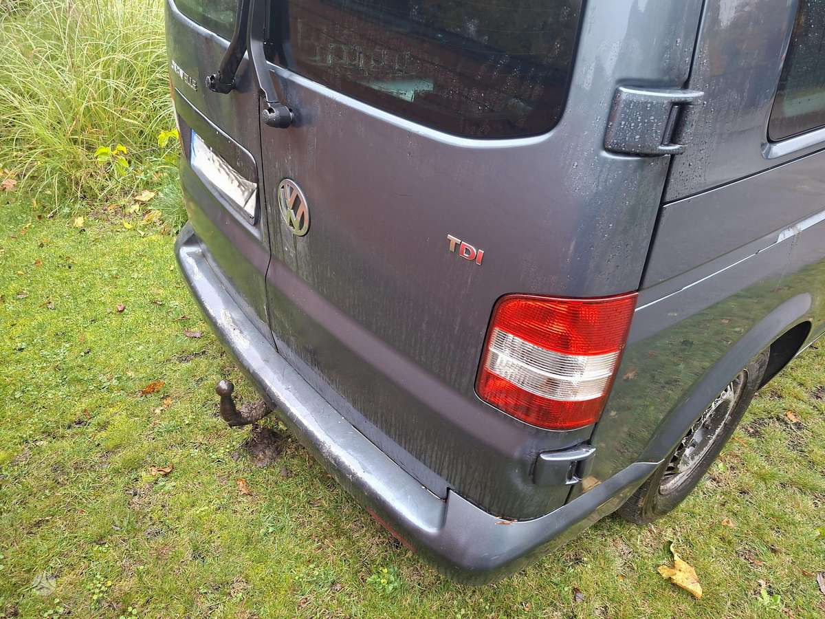 Volkswagen Transporter 2006 — photo 6