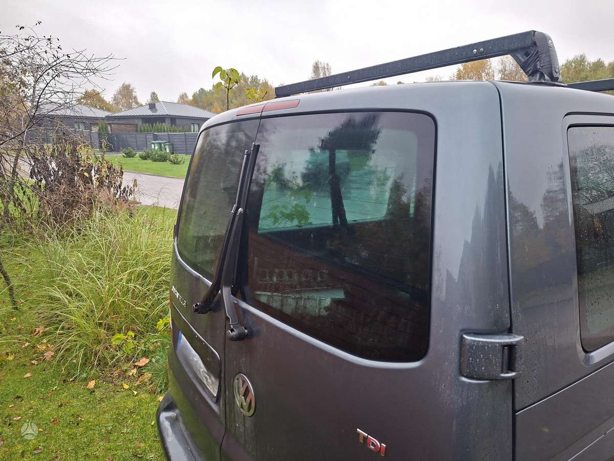 Volkswagen Transporter 2006 — photo 7