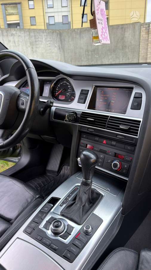 Audi A6 2009 — photo 8