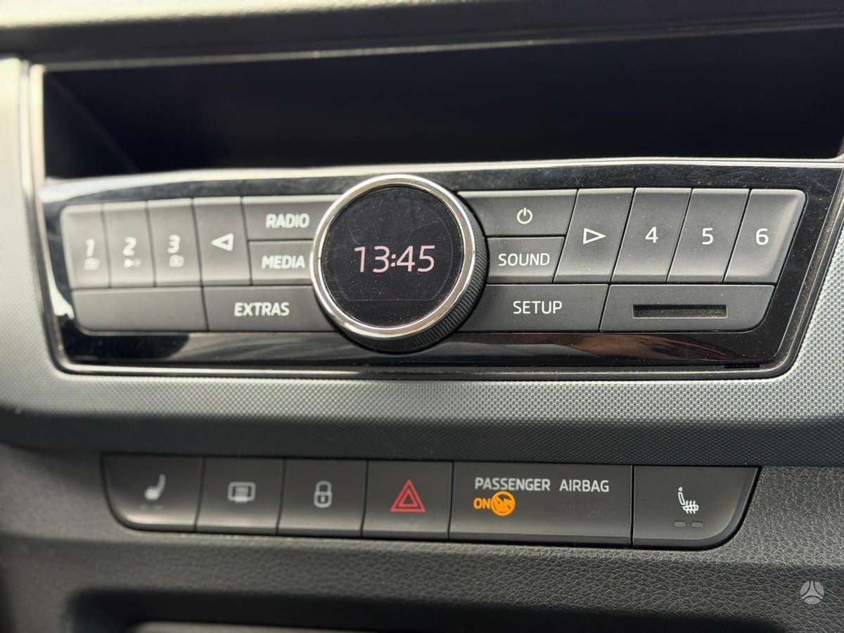 Skoda Fabia 2015 — photo 13